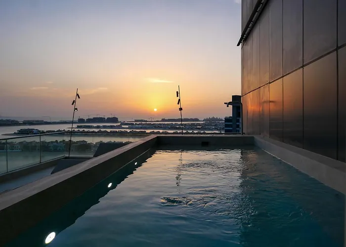 High End 4Br Penthouse With Private Pool And Skyline Views