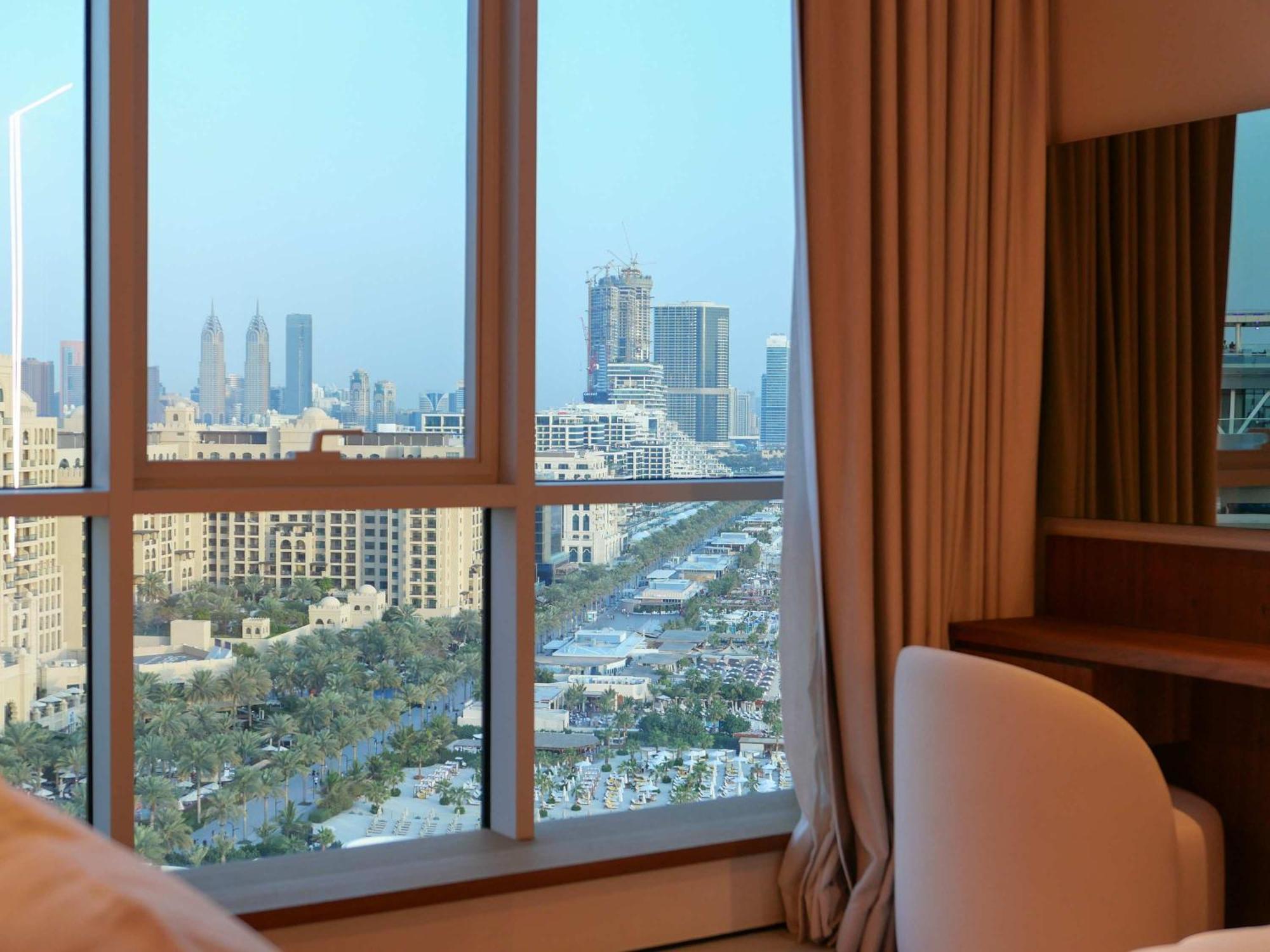 High End 4br Penthouse With Private Pool And Skyline Views Apartment