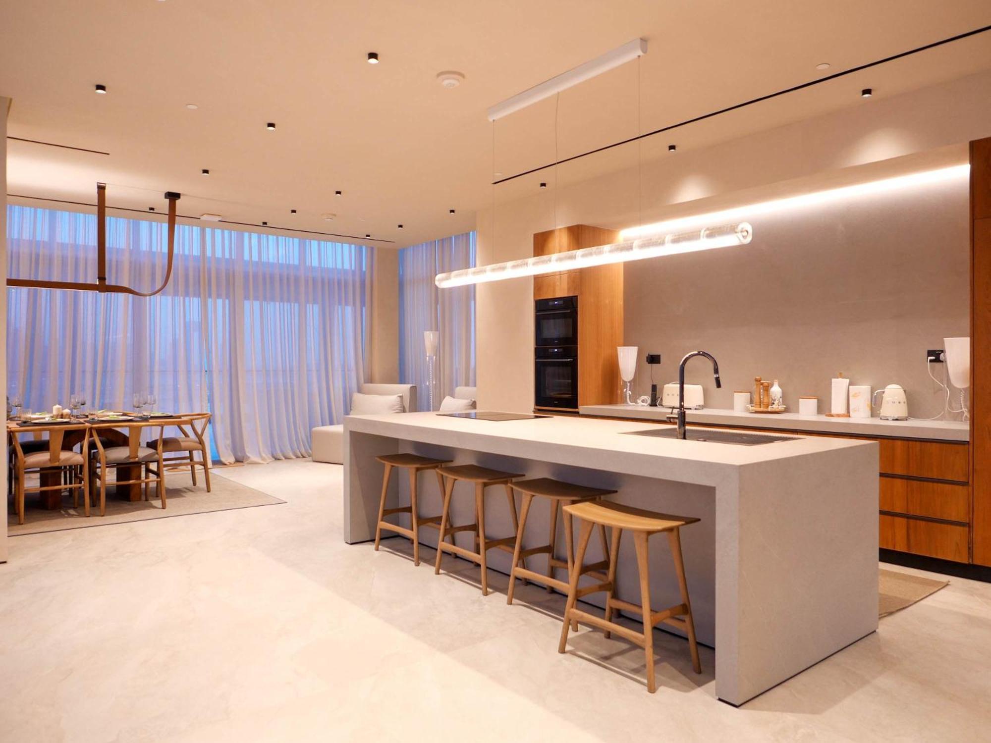 Apartment High End 4br Penthouse With Private Pool And Skyline Views