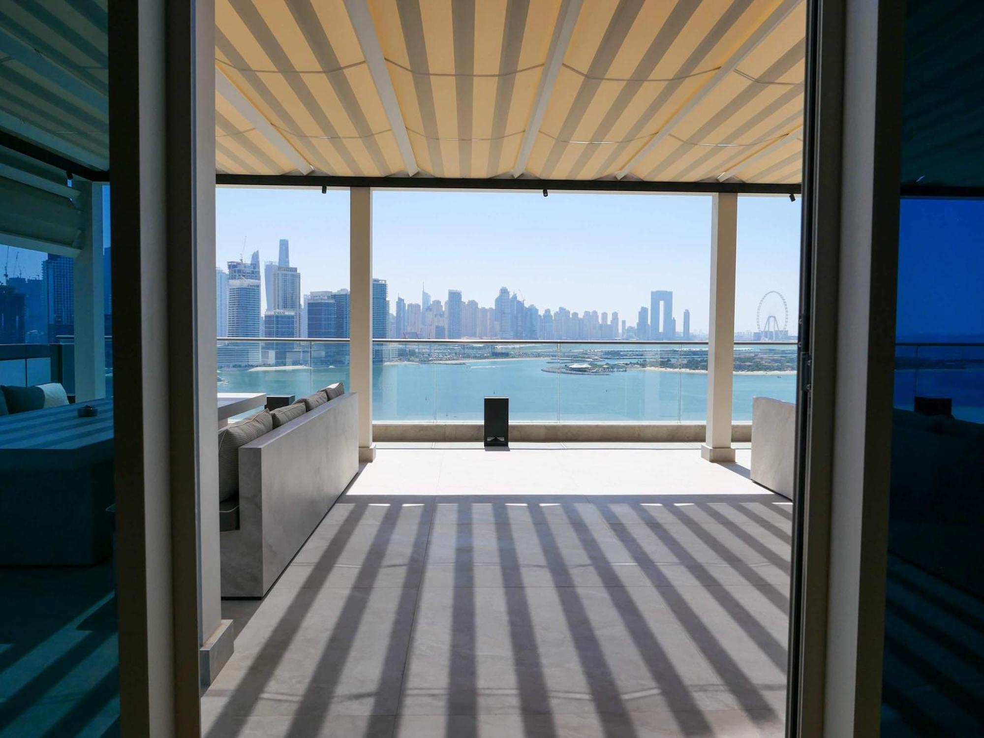 Apartment High End 4br Penthouse With Private Pool And Skyline Views Dubai