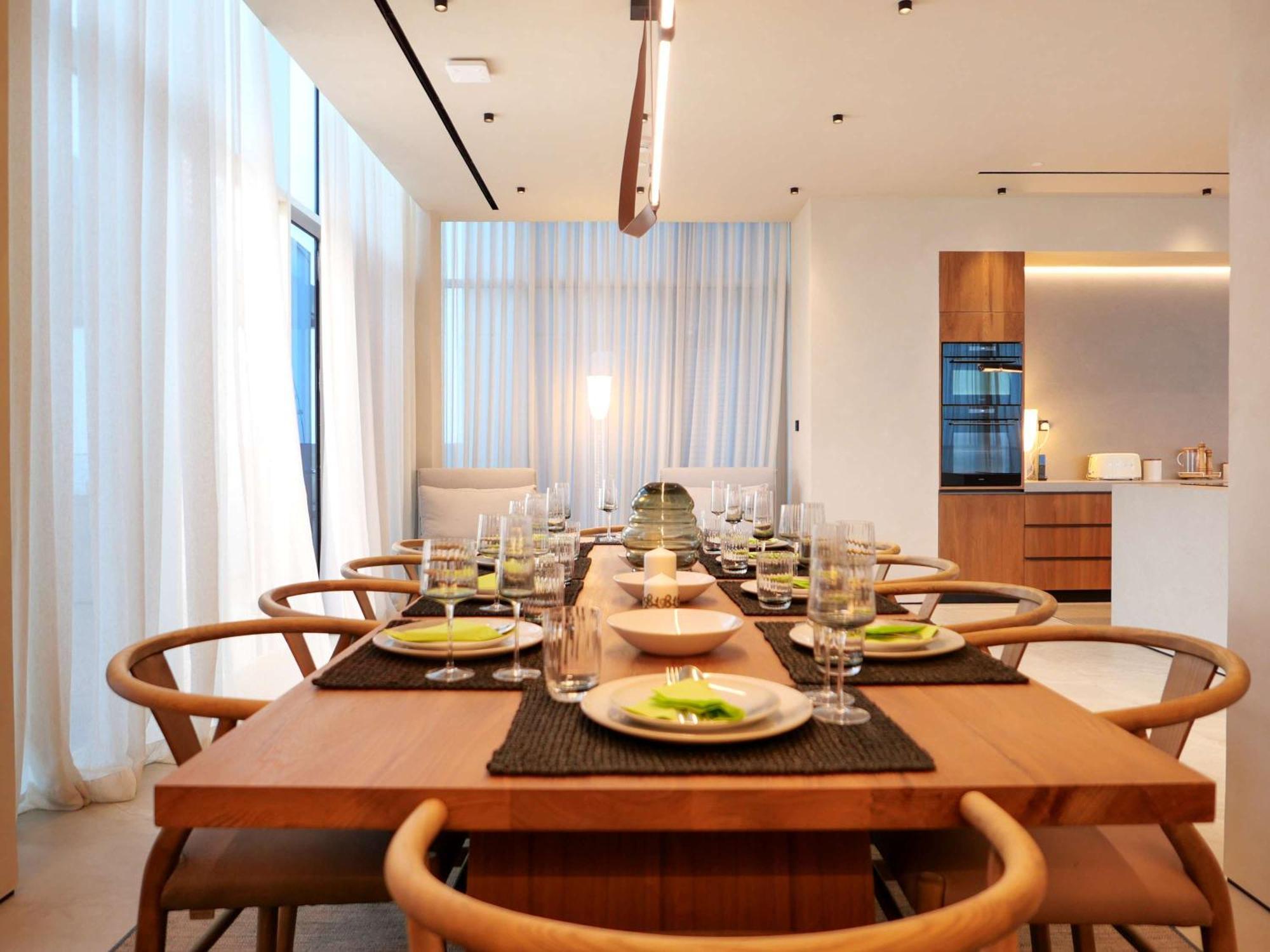 High End 4br Penthouse With Private Pool And Skyline Views Dubai