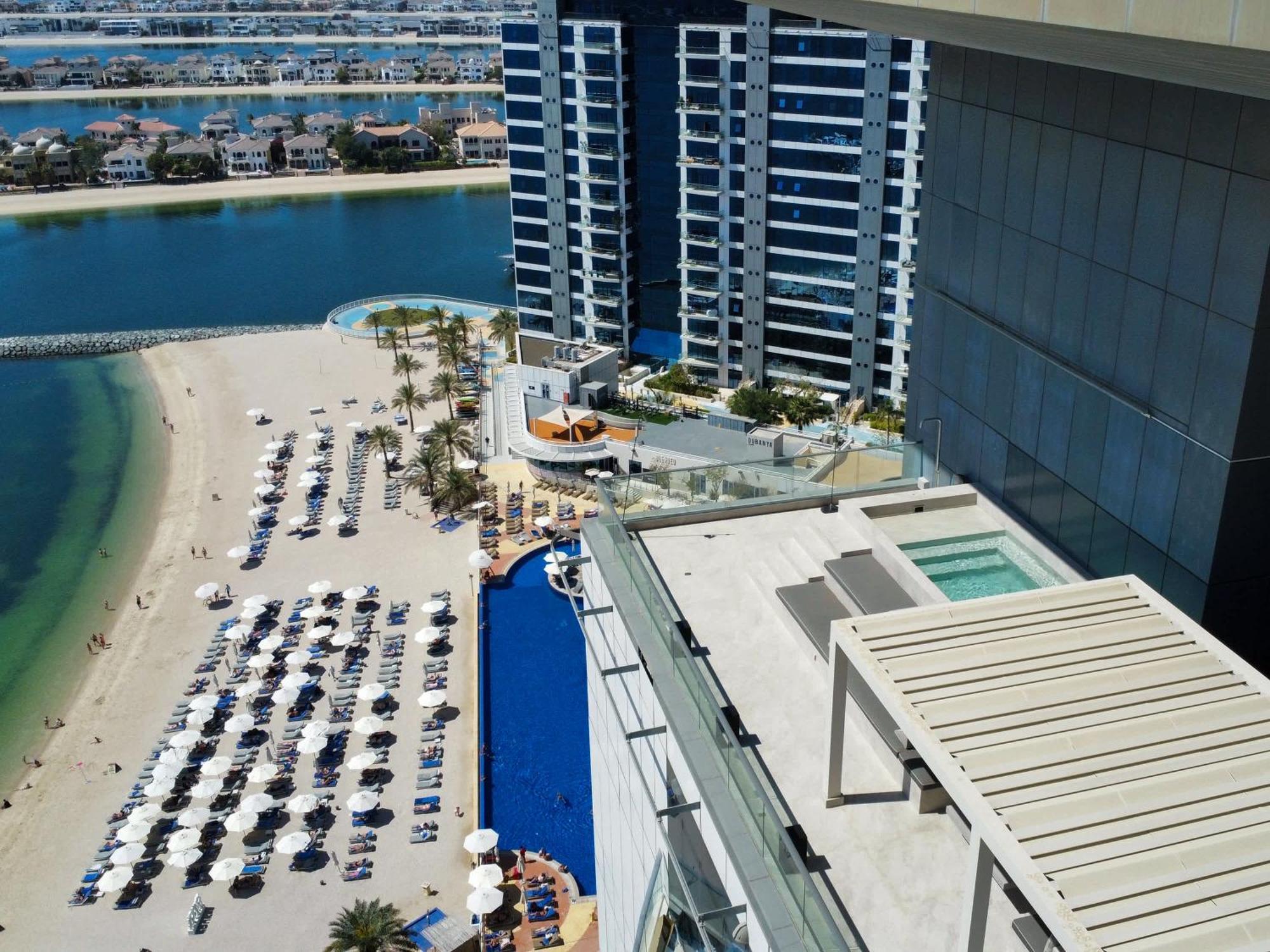 High End 4br Penthouse With Private Pool And Skyline Views * Dubai
